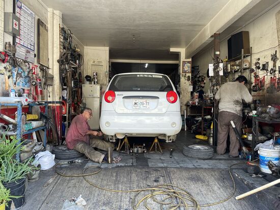 Automechaniker... resp. Pneuwechsel