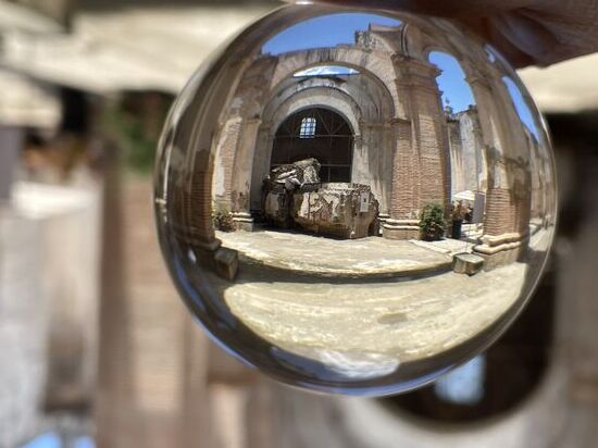 Die Kugel durfte auch mit...