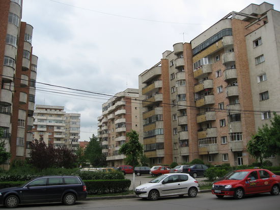 Wohnhaeuser in Cluj - irgendwie wie frueher zu Hause