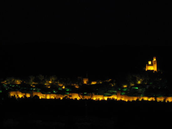 Die Lichtershow in der Festung von unserem Balkon aus.