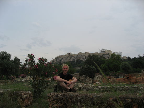 Ich vor der Akropolis