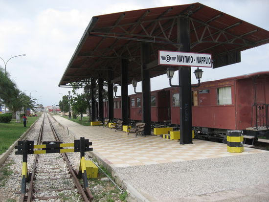 Ein Bahnhof in Nafplio, aber keine Bahn 
