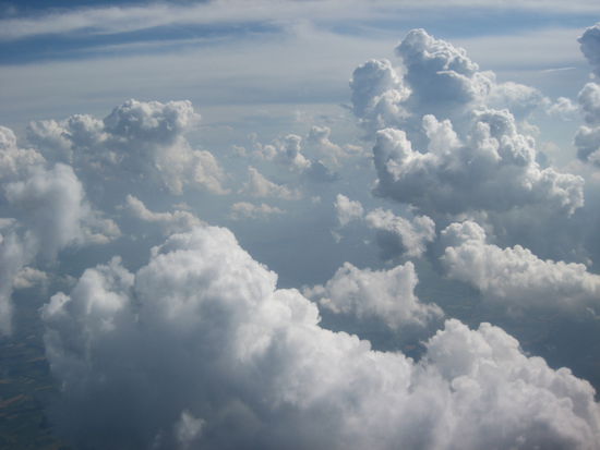 Über den Wolken