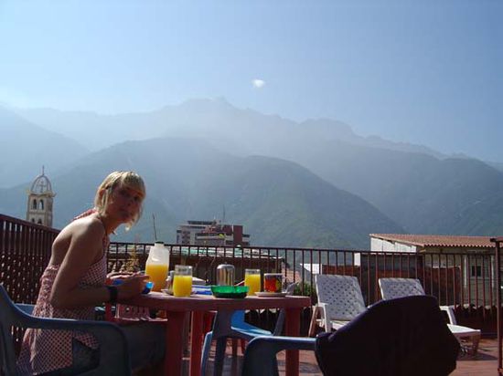 Frühstück essen auf der Terrasse der Posada