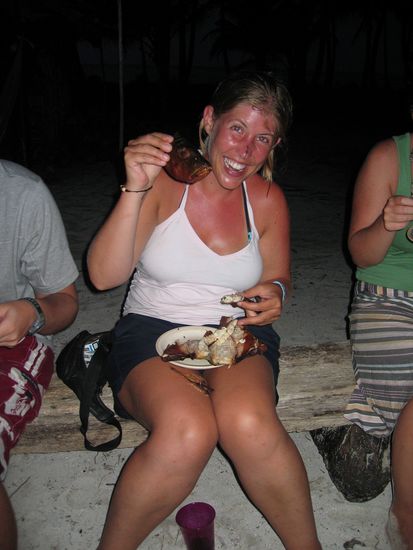 Abendessen bei den Kunas - koestlicher geraeucherter Fisch