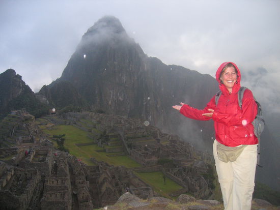 fruehmorgens um 6.15h auf dem Machu Picchu