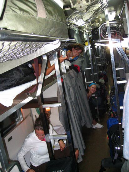 der auf 10 Grad runtergekuehlte Nachtzug...Odlowaesche ole... >>)