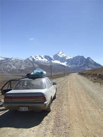 Per Auto gehts erstmal auf ca. 4700m in unser erstes Refugio