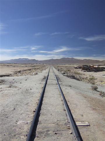 Erster Stopp beim Eisenbahnfriedhof in Uyuni