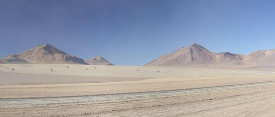 Salvador Dali selbst soll diese Wueste nie zu Gesicht bekommen haben und dennoch erinnert die Landschaft ein wening an seine Kunst!