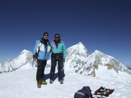 Nach 6,5h Aufstieg erreichen Francisco und ich den Gipfel des Pisco auf 5752m