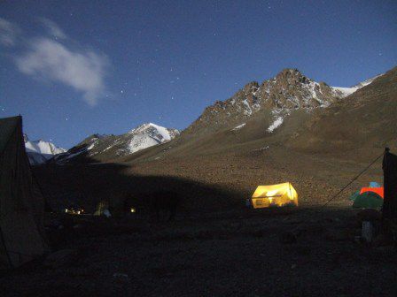 Tee und Chapati im Base Camp und los gehst!