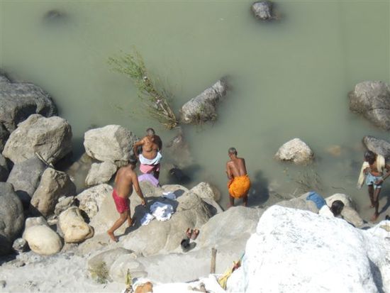 Reinigung am Ganges