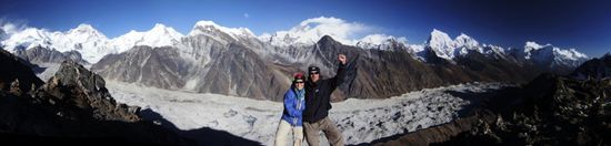 Am Gipfel des Gokyo Ri, unbeschreibliche Ausblicke!!