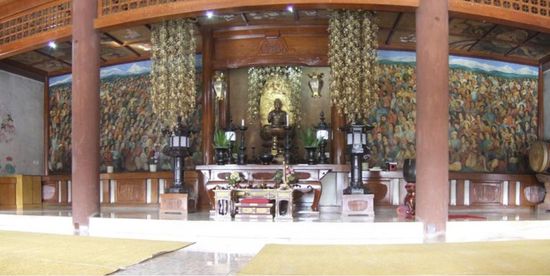 Das Innere des japanischen Tempels