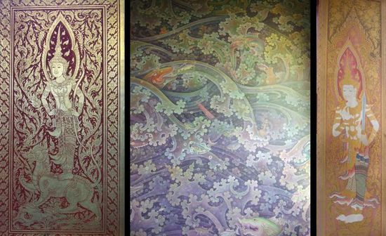 Wandverzierungen des Thai-Tempels