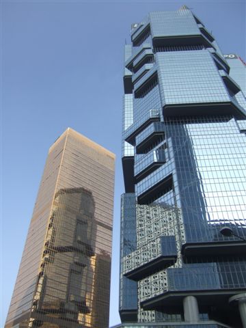 Lippotower im Vordergrund