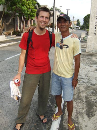 Schon wieder werde ich an meinen Cousin erinnert. Der Filipino hier hat sich als Rudolfo vorgestellt!
