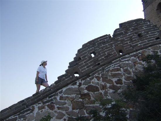 Manche Teilstuecke der Mauer sind echt steil....