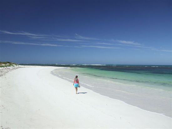 ...so sehr weiss sind der Strand und...