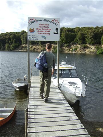 Das linke Boot ist unsers