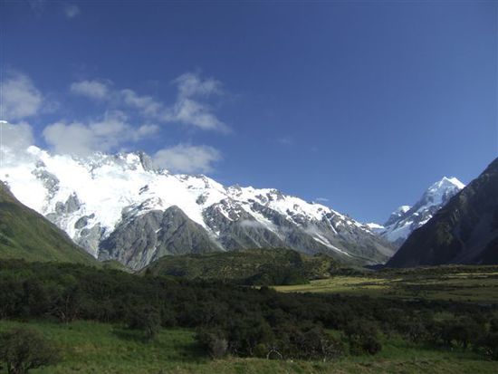 Rechts hinten ist der Mount Cook zu sehen