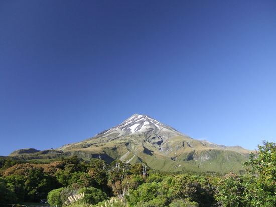 Mount Taranaki (2518m)