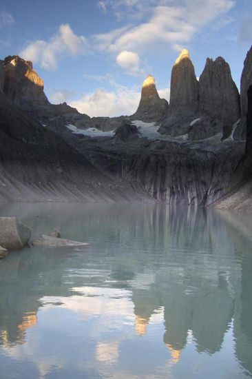 ...als sich wenigstens mal die Spitzen der  Tuerme im Sonnenlicht zeigen.