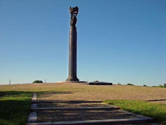 Grosses Befreiungsdenkmal nahe "Polski Dom" in Zhitomir