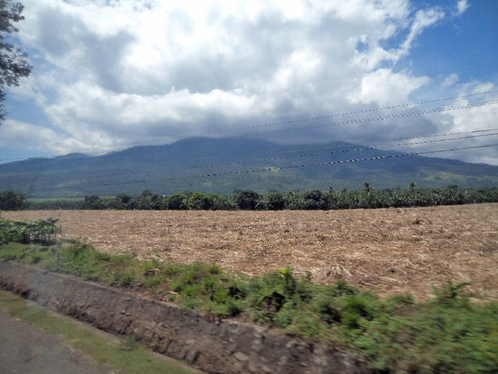 Blick auf die Bergkette zwischen Davao und Digos