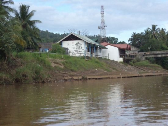 Auf geht es im Boot zum Lake Mihaba