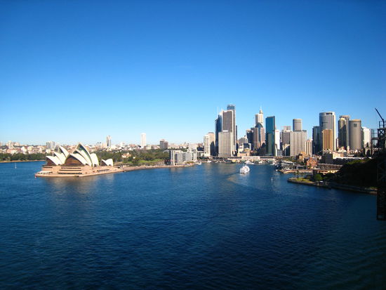 Opera (Entertainment Center), Sydney Corve, Downtown (Skyline)