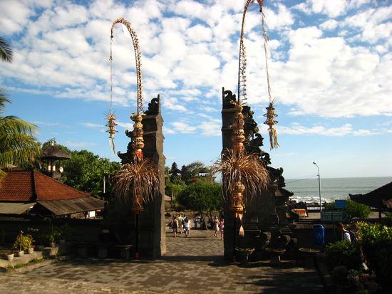 Eingang zu Tanah Lot