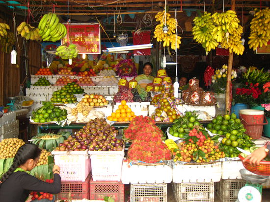 Fruechte - so manche geniesse (koste) ich das 1.x!