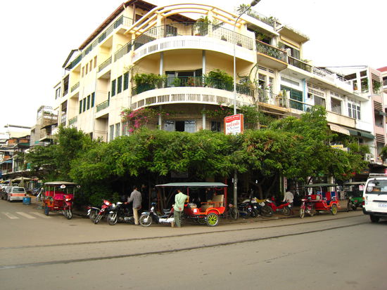 Strassencafe an der Riverside