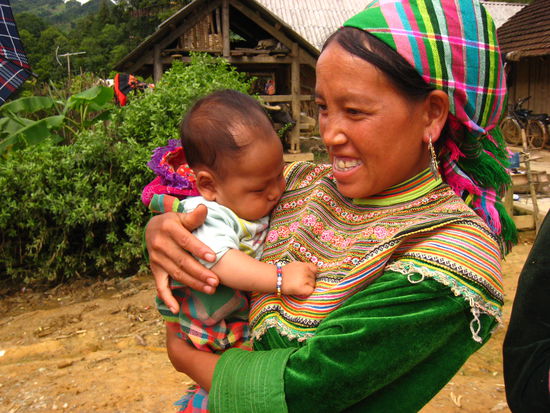 Flower H'Mong (Minority)