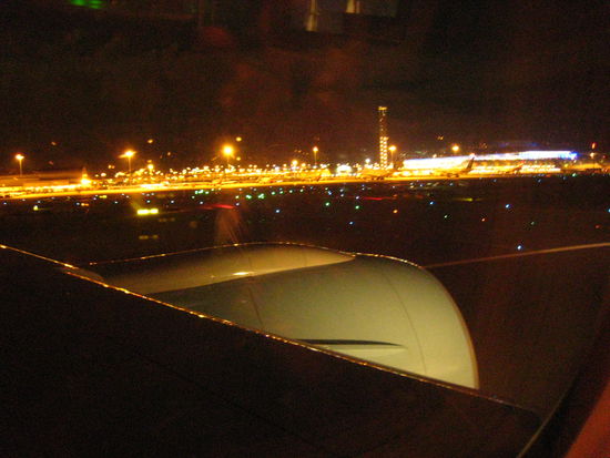 Abflug aus BKG mit Boeing 777