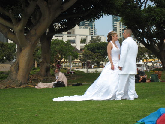 07/07/07 - soll ein Glueckstag sein!
An "allen" Orten wurde geheiratet!
In den Parks ....