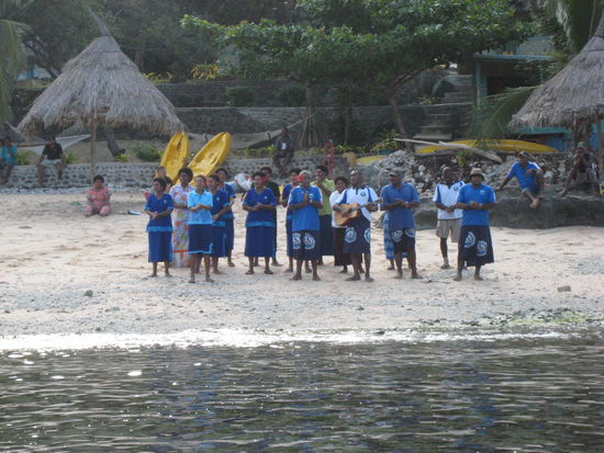 Verabschiedung durch den Staff des Resorts! BULA!