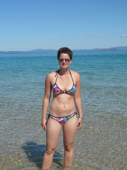 Darf ich vorstellen: Ich mit meiner tollen Frisur und meinem neuen Billabong Bikini. Den musst ich einfach haben!!