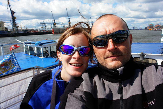 Da kommt Stimmung auf, ... auf der großen Hafenrundfahrt 