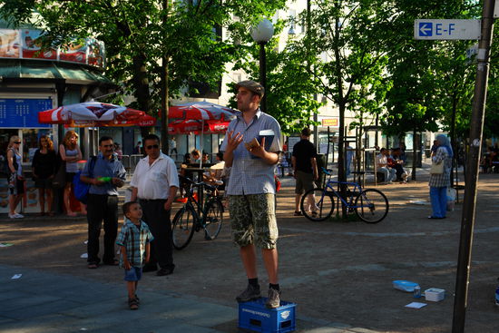 Mitteilungsbeduerftige Menschen in Goeteborg
