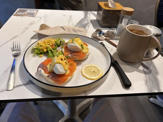 Das ist doch mal ein schönes Frühstück , oder nicht !?!