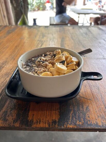 Super lecker Frühstück, musste ich aber vorbestellen, damit die Haferflocken einweichen können!