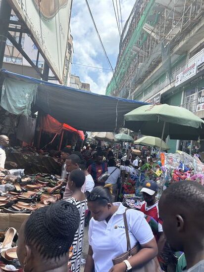 Kariakoo Market richtig busy !!