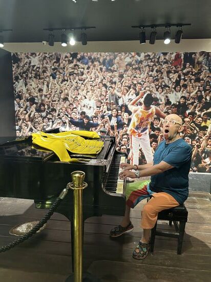 Da ist das gute Stück, , ich war echt von den Socken, das ich da so einfach drauf spielen durfte!!!