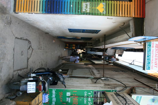 Der Weg zu meinem Guesthouse in Saigon