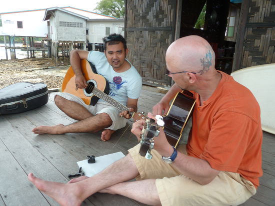 asiatisch-europaeischer Songcontest ...Oh and me