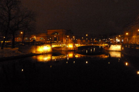 |Ich weiss nicht ob es das Bild so rueberbringen kann aber bei Nacht ist S.P. wirklich ein Traum....