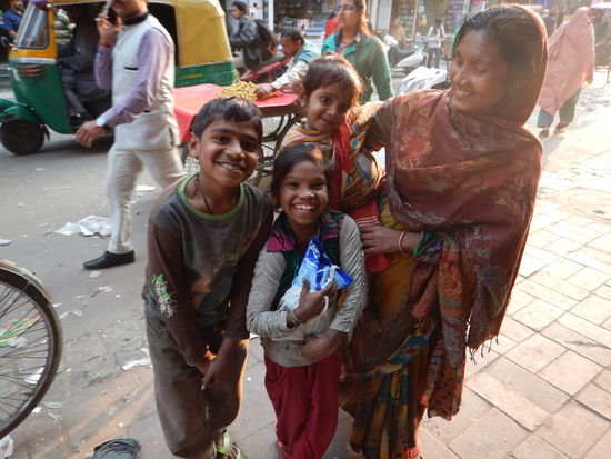 hi, hi die Lütten haben sich gefreut über das Milchpulver 